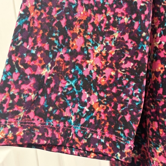 Daisy Fuentes Pink Multicolor Print Stretch Twist Front 3/4 Sleeve Top 2X - Picture 13 of 16